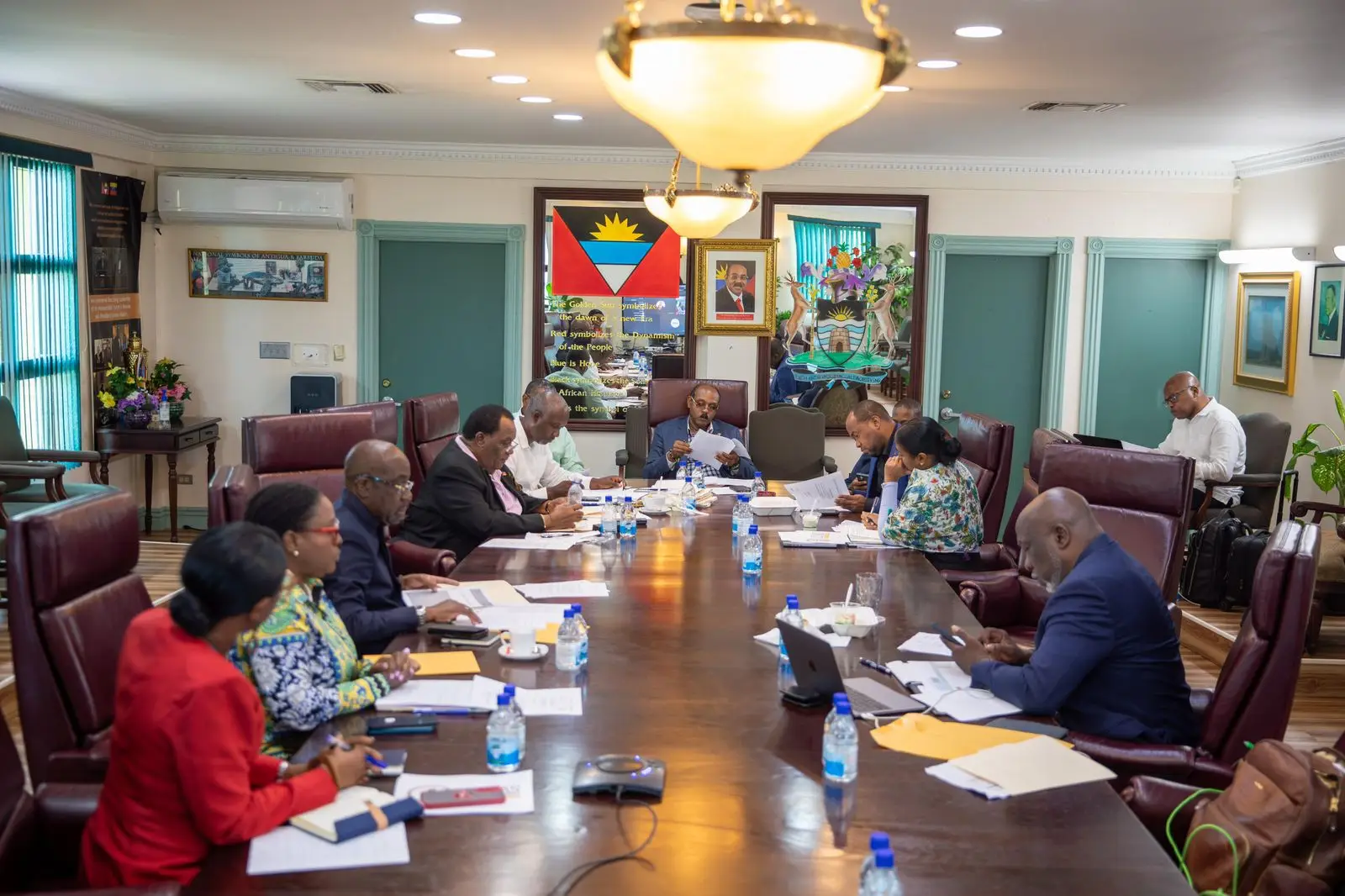 Cabinet partial